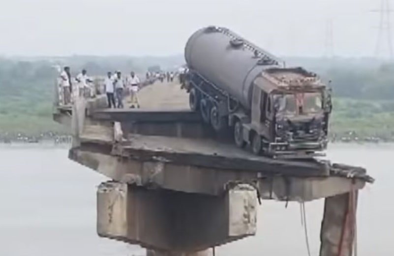 Bridge Collapse in Gujarat